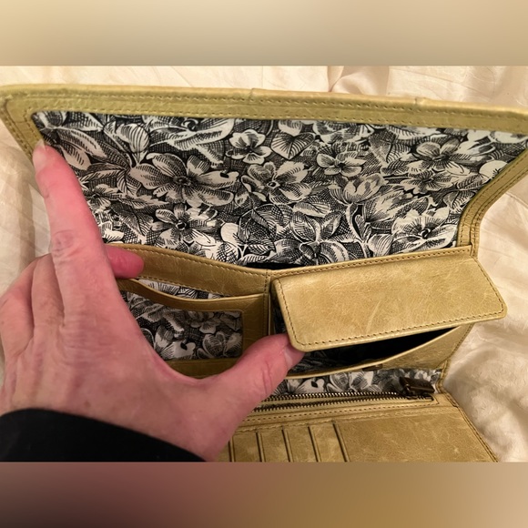 HOBO leather wallet - Picture 6 of 14